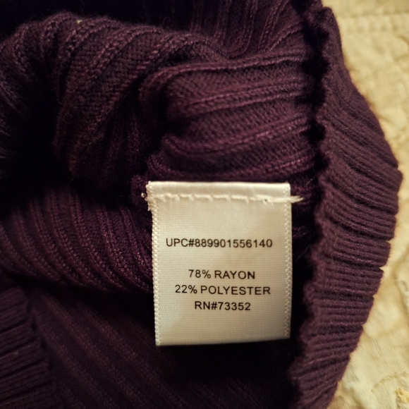 NWT It's Our Time Multicolor Striped Long Sleeve Top - Picture 5 of 6